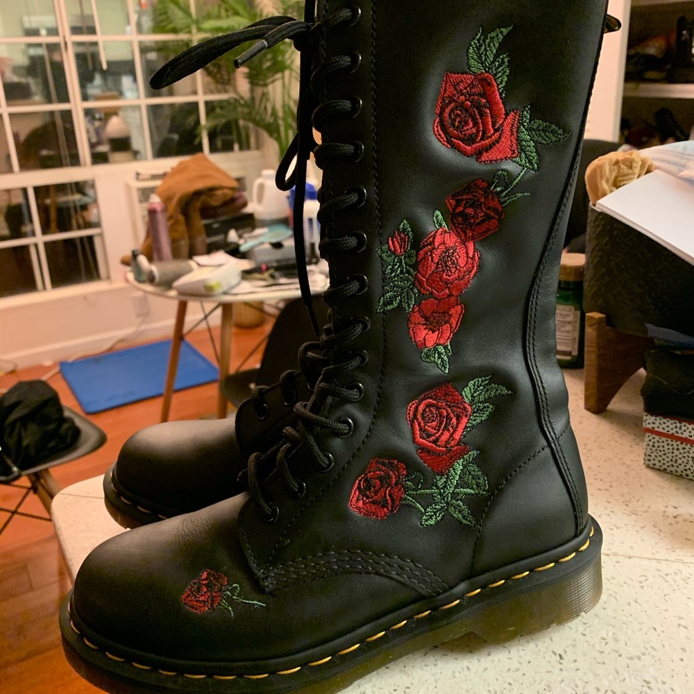 Doc martens with roses